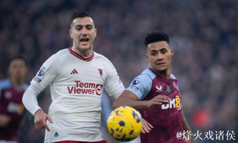 曼晚：曼联教练组为达洛特进行个性化训练，以提升其进攻站位