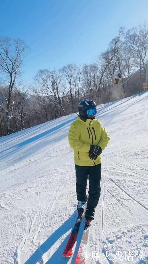 【可约课】双板滑雪常见错误(6):重心移动靠上身还是下身? 【可约课】双板滑雪常见错误(6):重心移动靠上身还是下身?