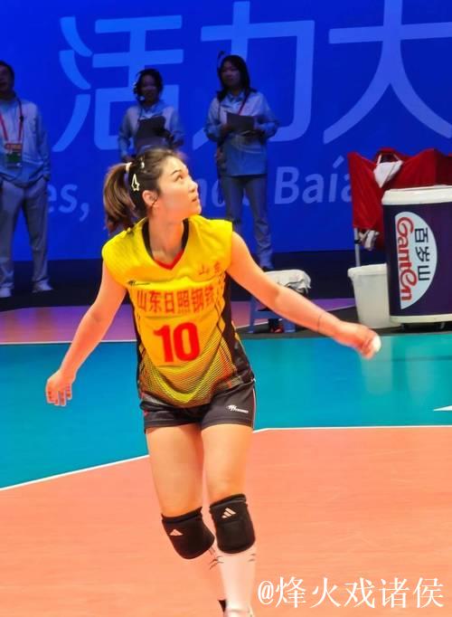 全运会:江苏女排3-0横扫山东女排摘金 全运会:江苏女排3-0横扫山东女排摘金