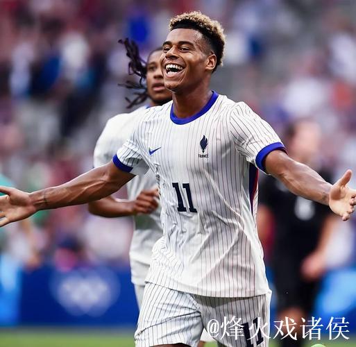 法甲-杜埃长途奔袭建功 巴黎圣日耳曼3-2险胜梅斯